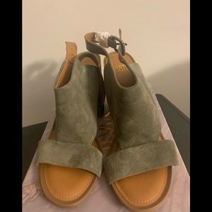 Sarto olive green suede shoes